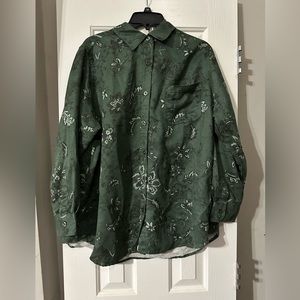 woman within green floral long sleeve button down size large 18 / 20